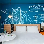 Отель Ibis Styles Centre 3*