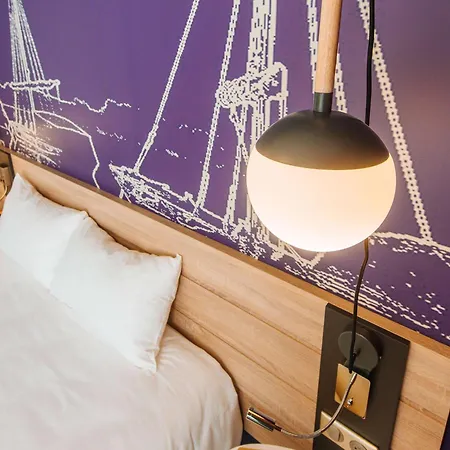Отель Ibis Styles Centre Ансени