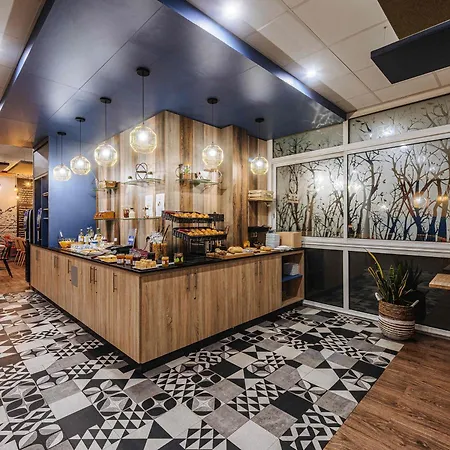 Ibis Styles Centre Hotel