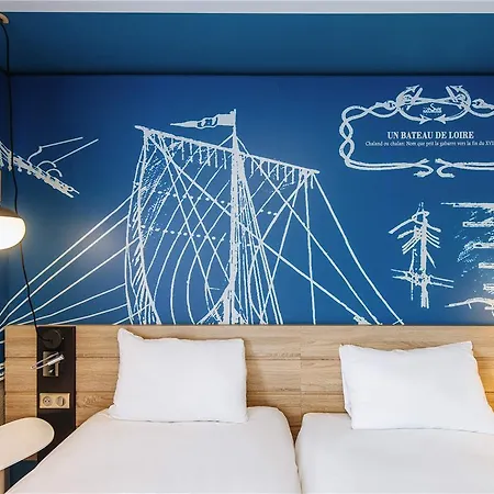 Ibis Styles Centre 3* אנסניס