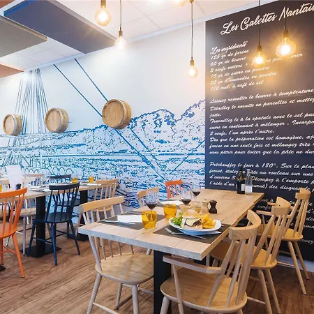 Ibis Styles Centre 3*