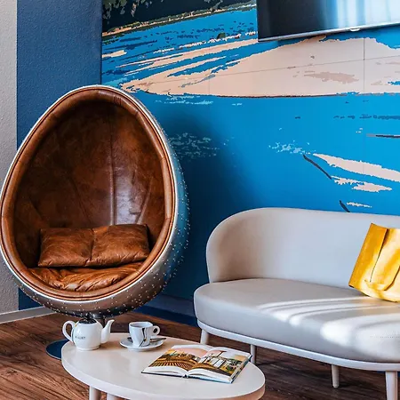 Ibis Styles Centre 3*