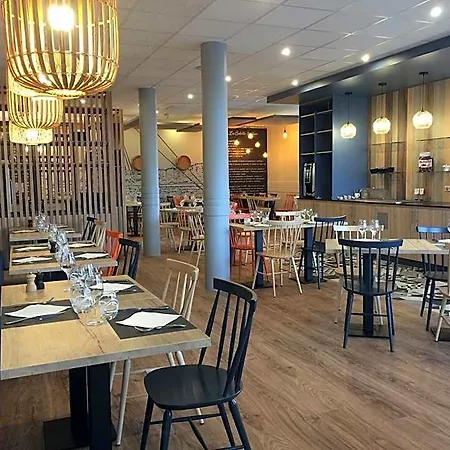 Ibis Styles Centre 3*