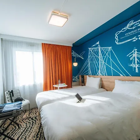 Ibis Styles Centre 3* אנסניס
