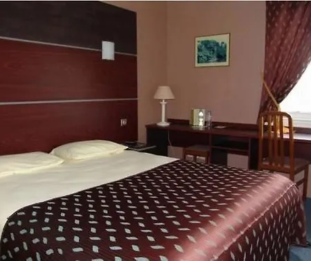 Ibis Styles Centre Hotell 3*