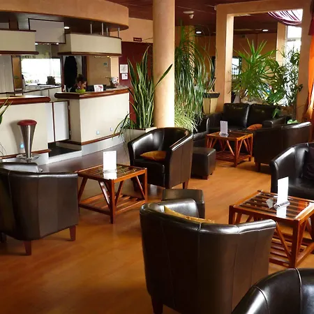 Ibis Styles Centre 3* 앙세니스