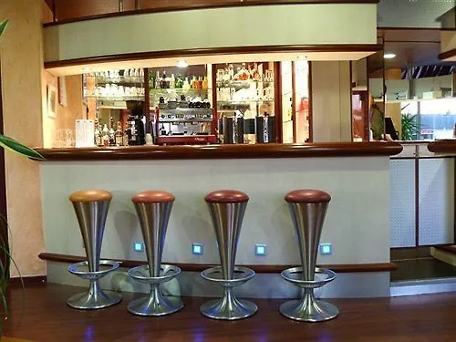 Ibis Styles Centre 3*