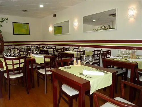 Ibis Styles Centre 3*